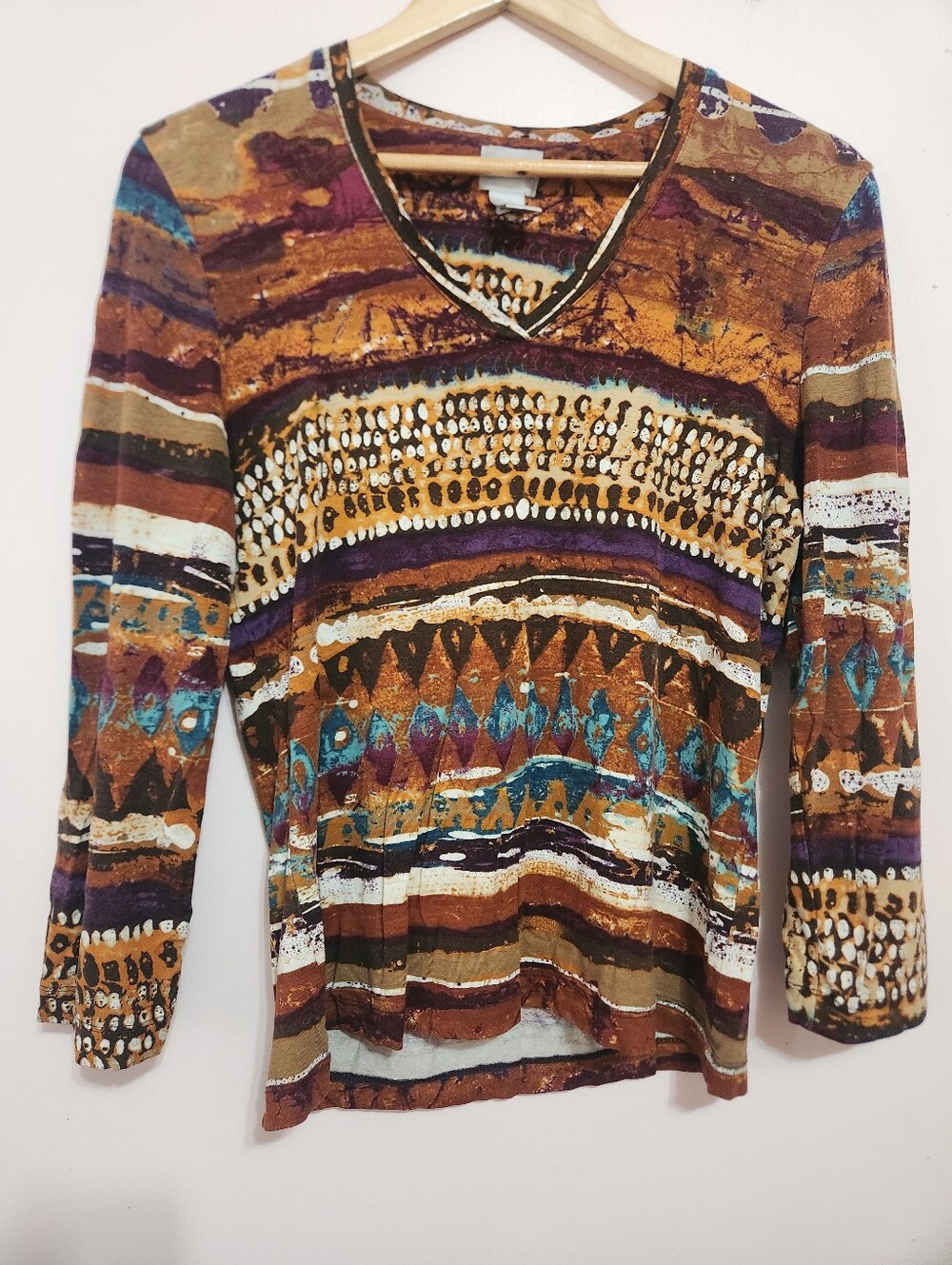Chico's Tribal Southwestern Print V-Neck Stretch Boho Knit Top Size 1 Medium 8